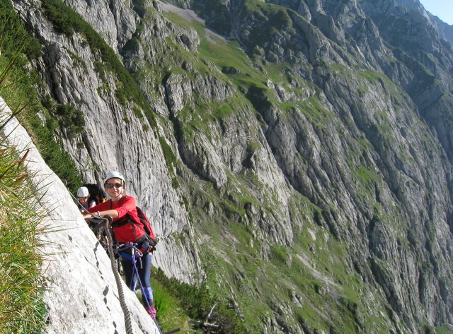Jessica (11 ans) sur les flancs de la Zugspitze, point culminant de l’Allemagne